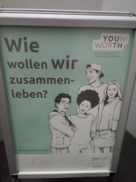 youniworth_2.jpg